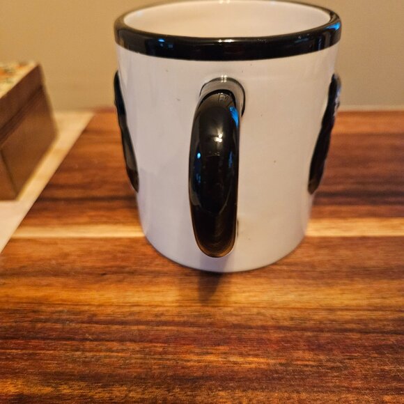 Kate Willaims global designs connections 3D black and white owl mug - Picture 4 of 6